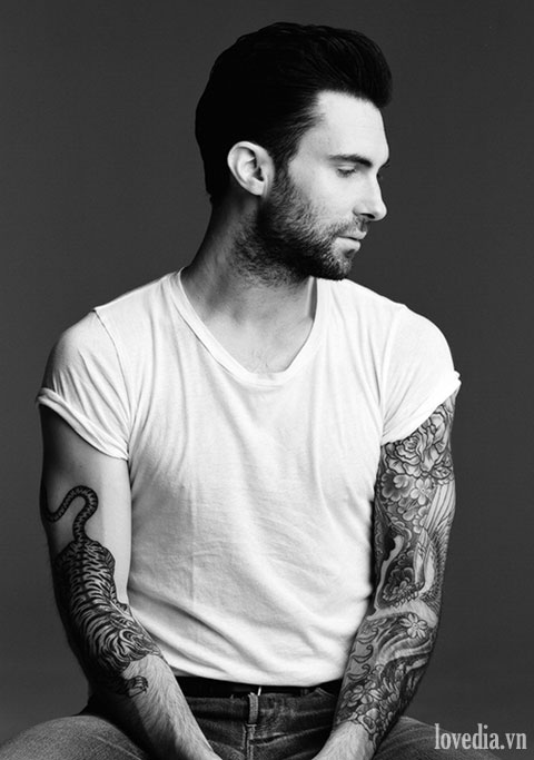 Adam Levine Dyes Hair Blue Debuts New Butterfly Neck Tattoo